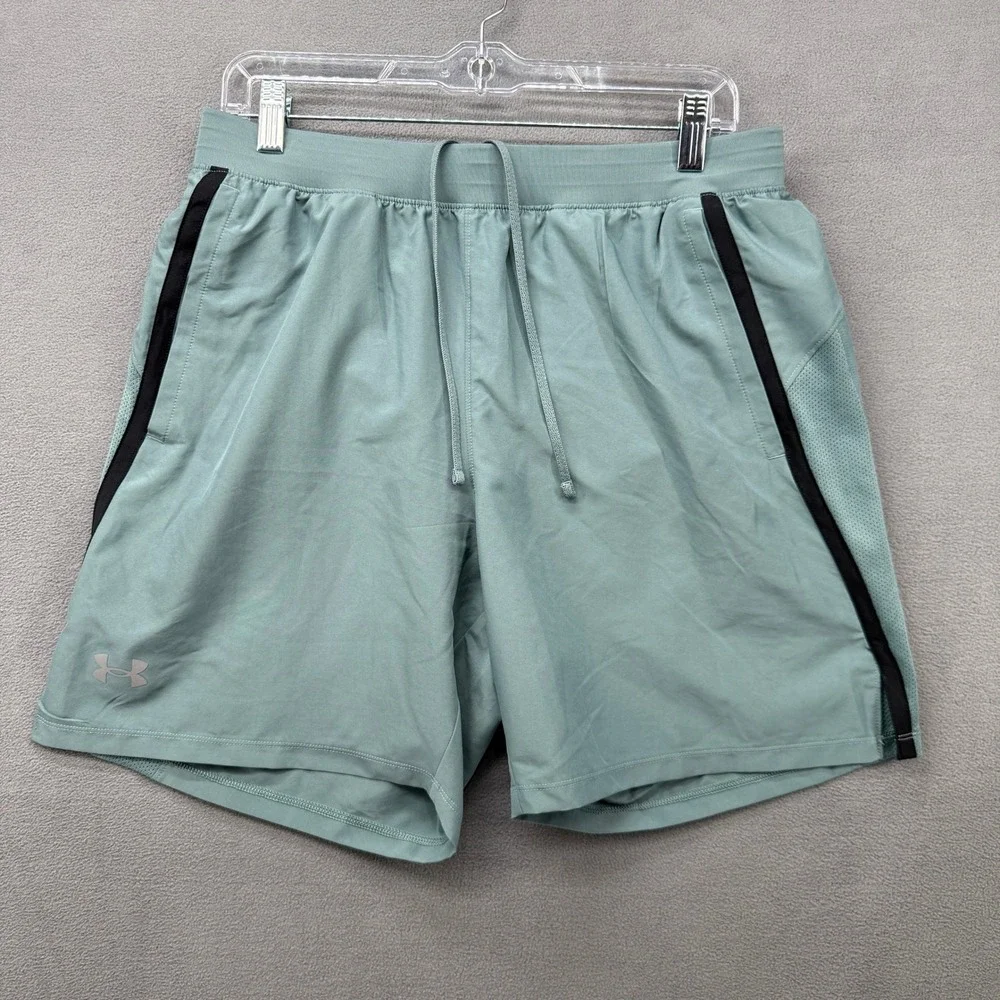 Under Armour Athletic Shorts Mens Size Large Sage Green‎ Fitted 7 Inch Inseam